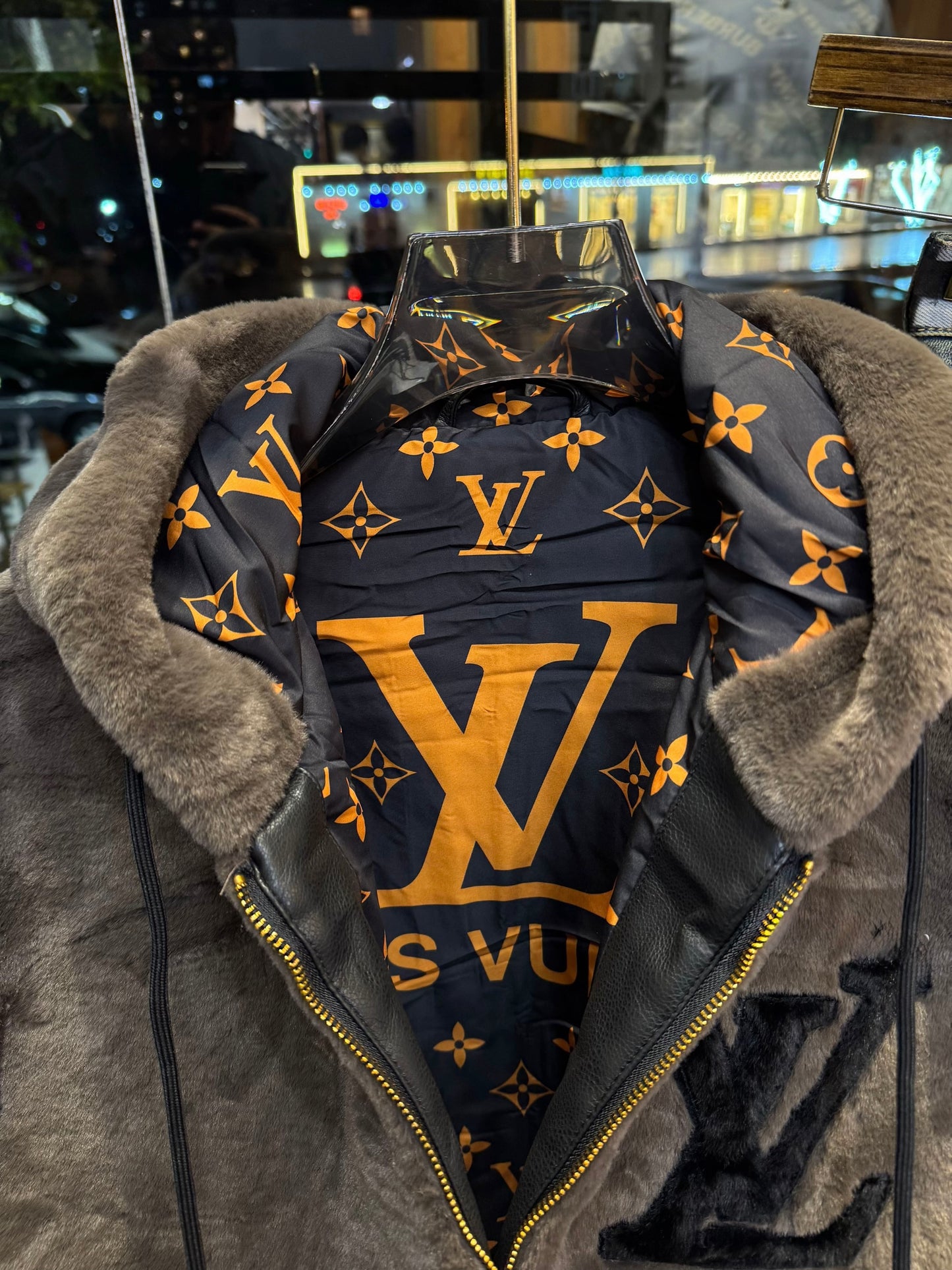 L.V Jacket - Collection Jacket 2025